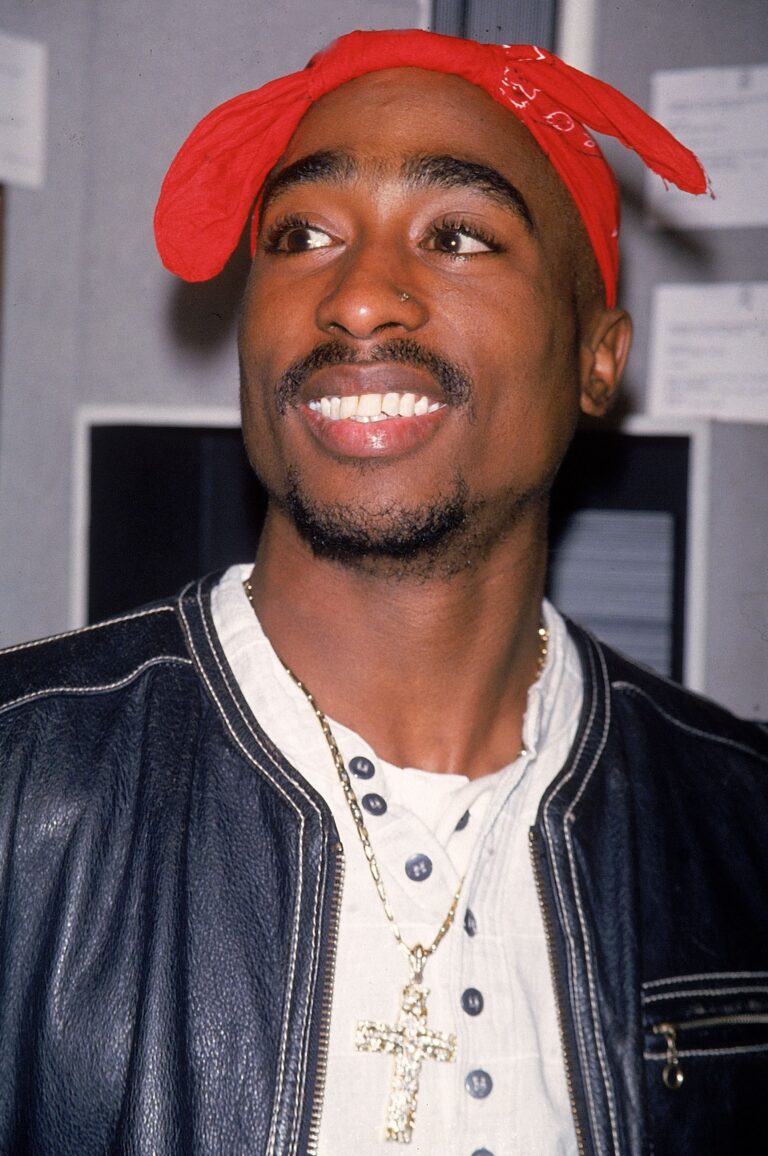 tupac-shakur-243.jpeg