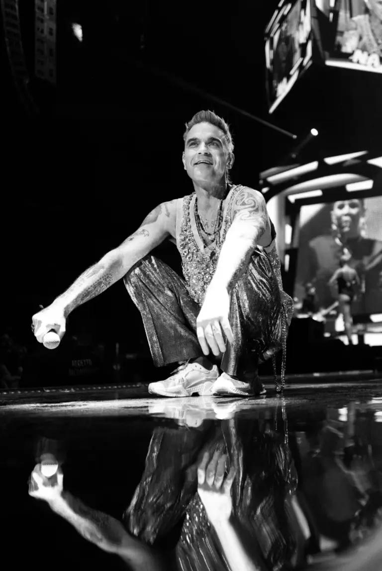 robbie-williams-45.webp