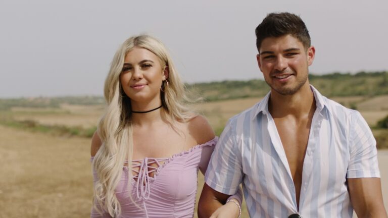 belle-love-island-752.jpg