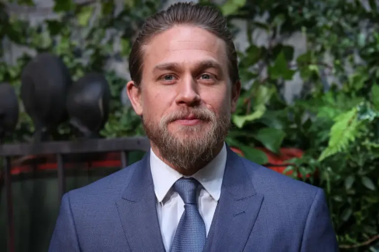 charlie-hunnam-252.webp