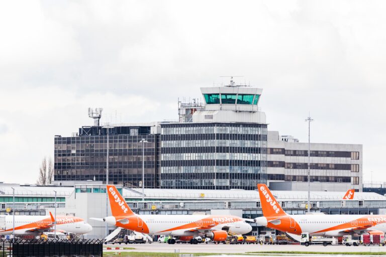flights-manchester-airport-718.jpg