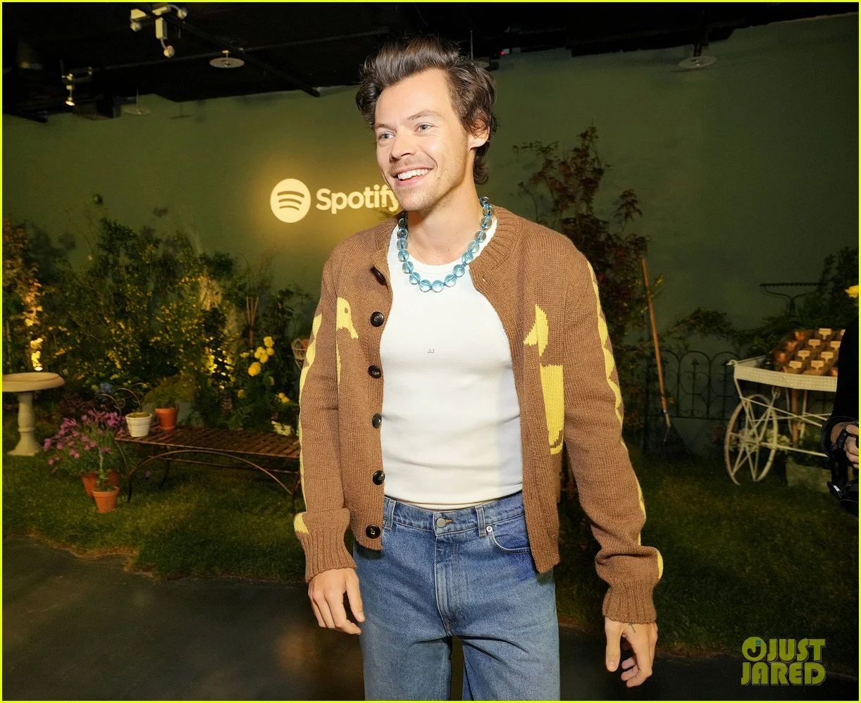 harry-styles-listening-party-75.webp