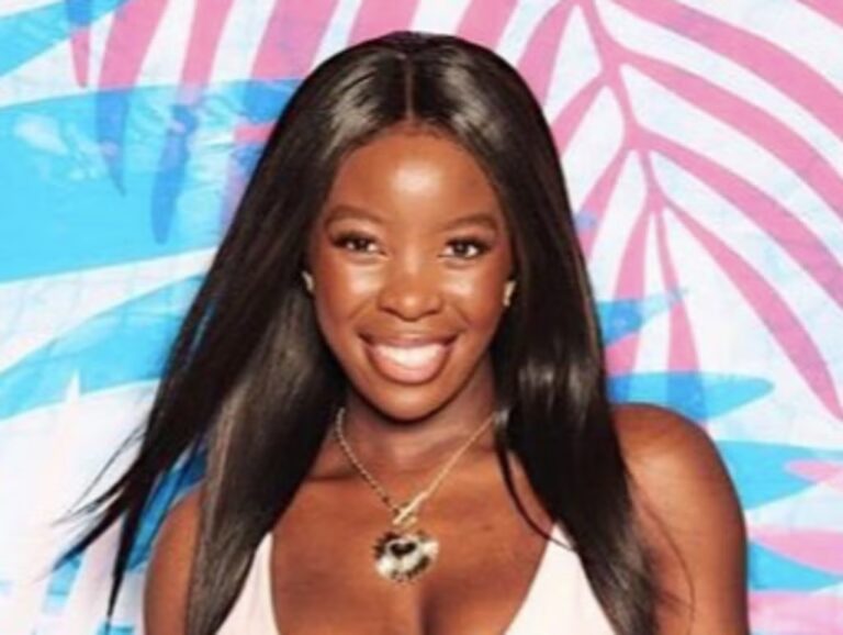 kaz-love-island-72.jpg