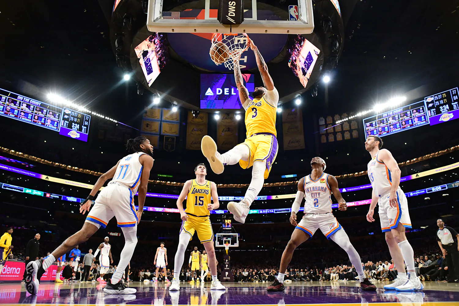 lakers-vs-thunder-390.webp