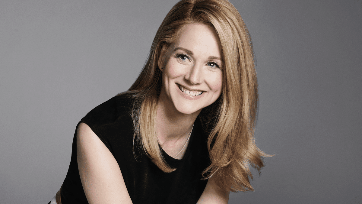 laura-linney-1820.png