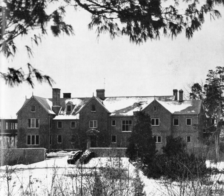 lewis-hall-1679.jpeg