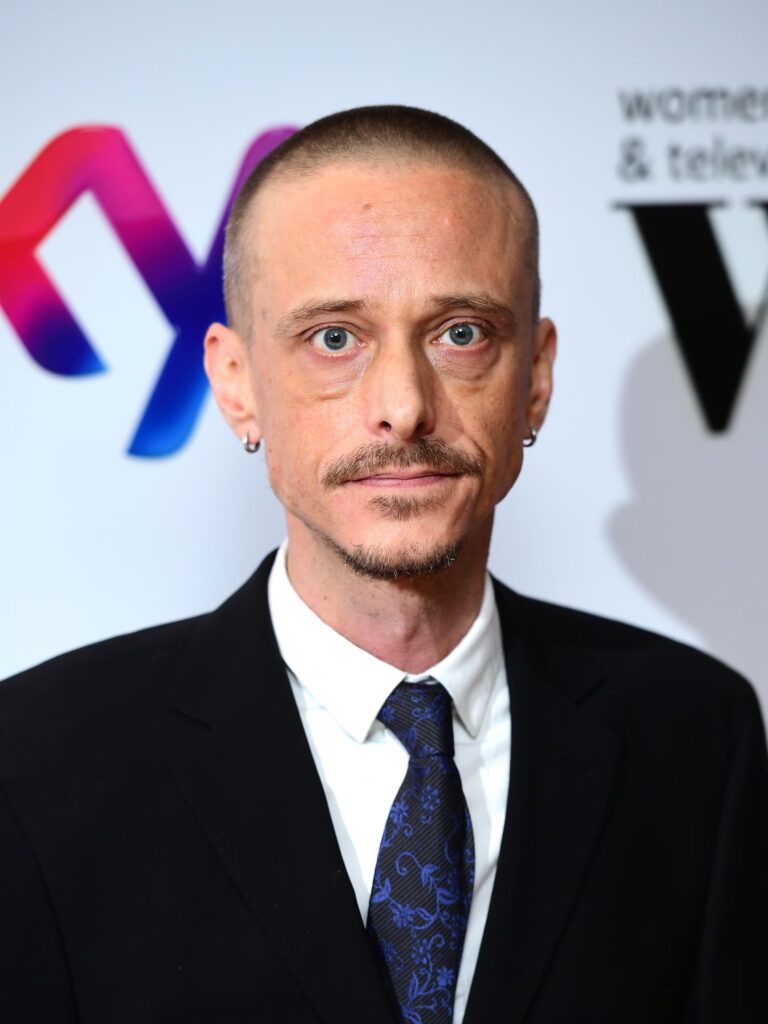 mackenzie-crook-119.jpg