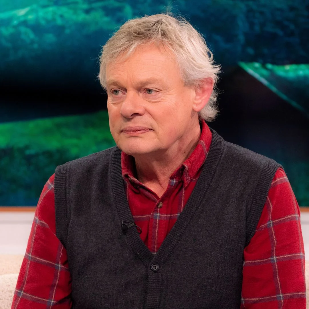 martin-clunes-128.webp