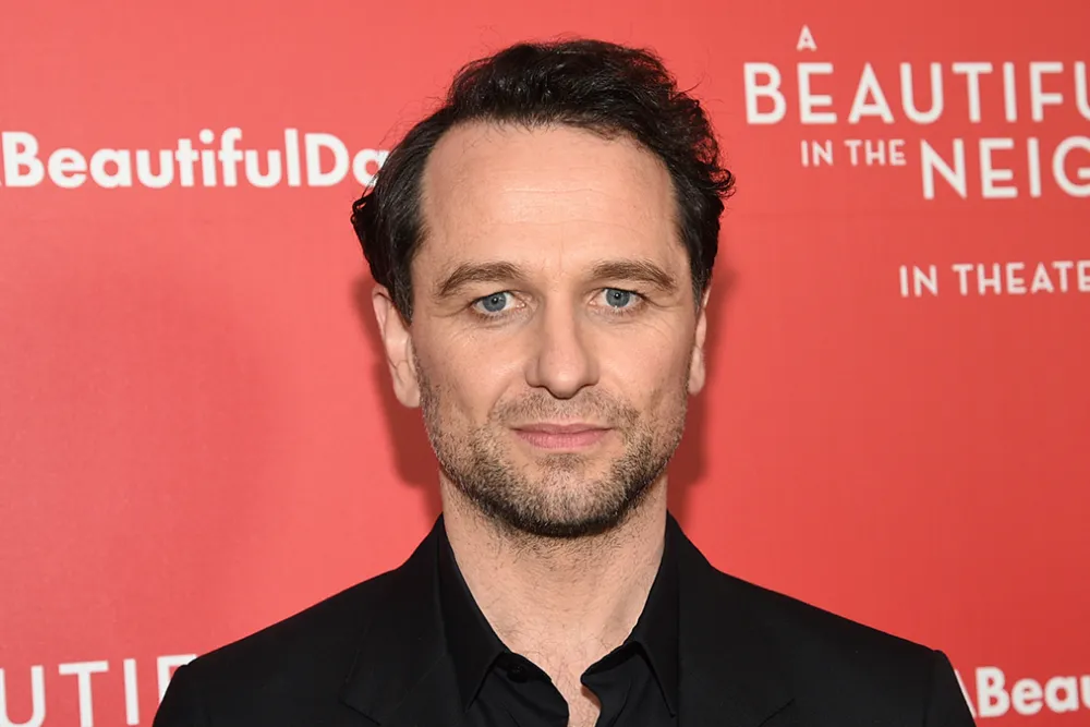 matthew-rhys-1344.webp