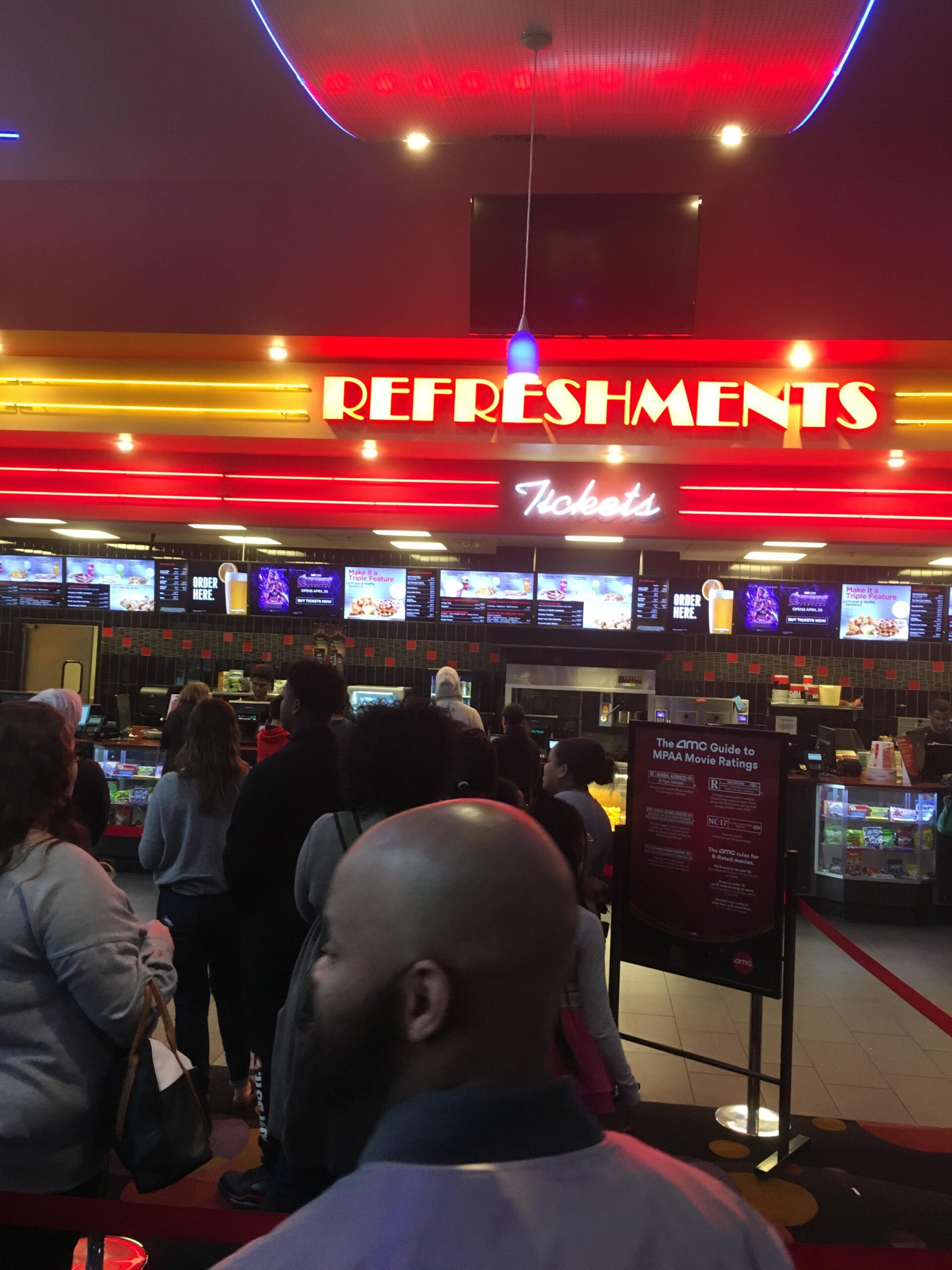 movie-theaters-near-me-1501.jpeg