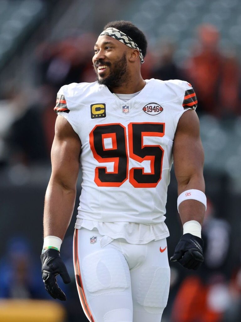 myles-garrett-847.jpeg