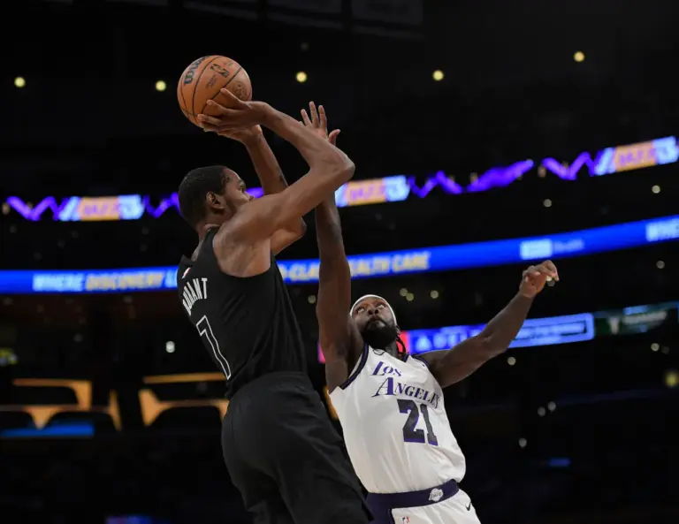 nets-vs-lakers-68.webp
