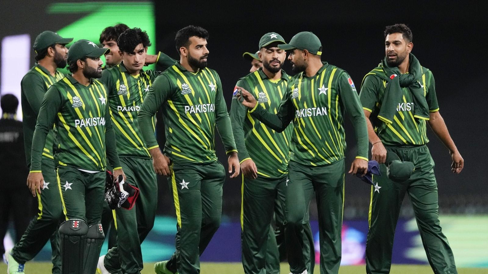 pakistan-national-cricket-team-269.jpeg