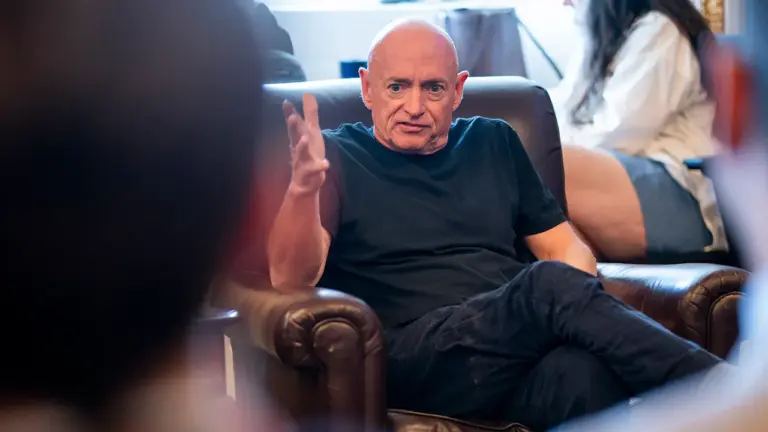 senator-mark-kelly-579.webp