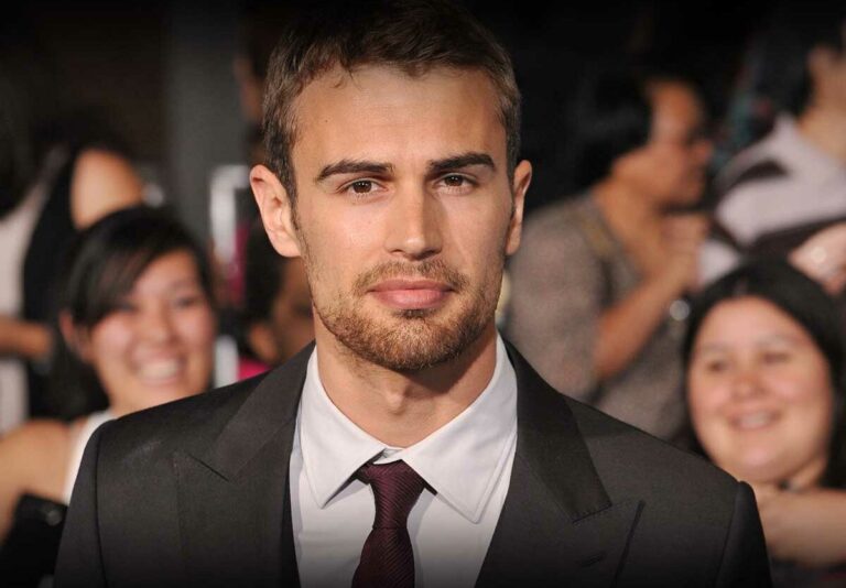 theo-james-1737.jpeg