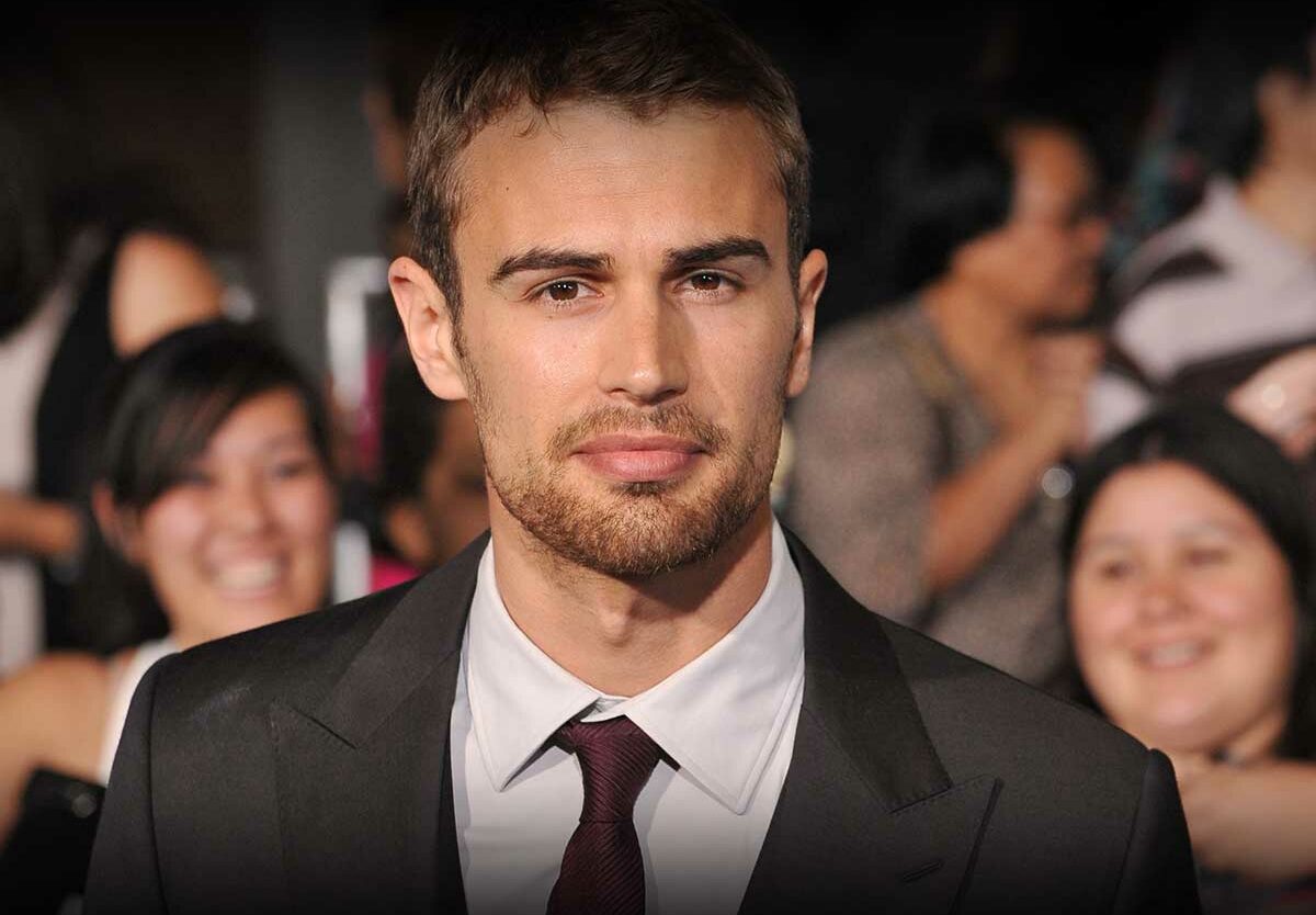 theo-james-1737.jpeg
