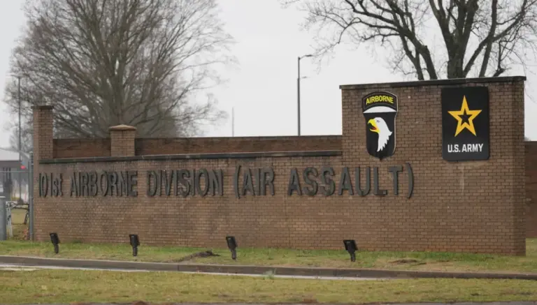 fort campbell — US news