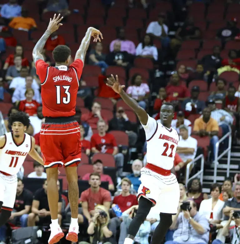 louisville basketball — US news
