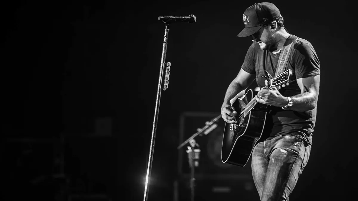 luke bryan — US news