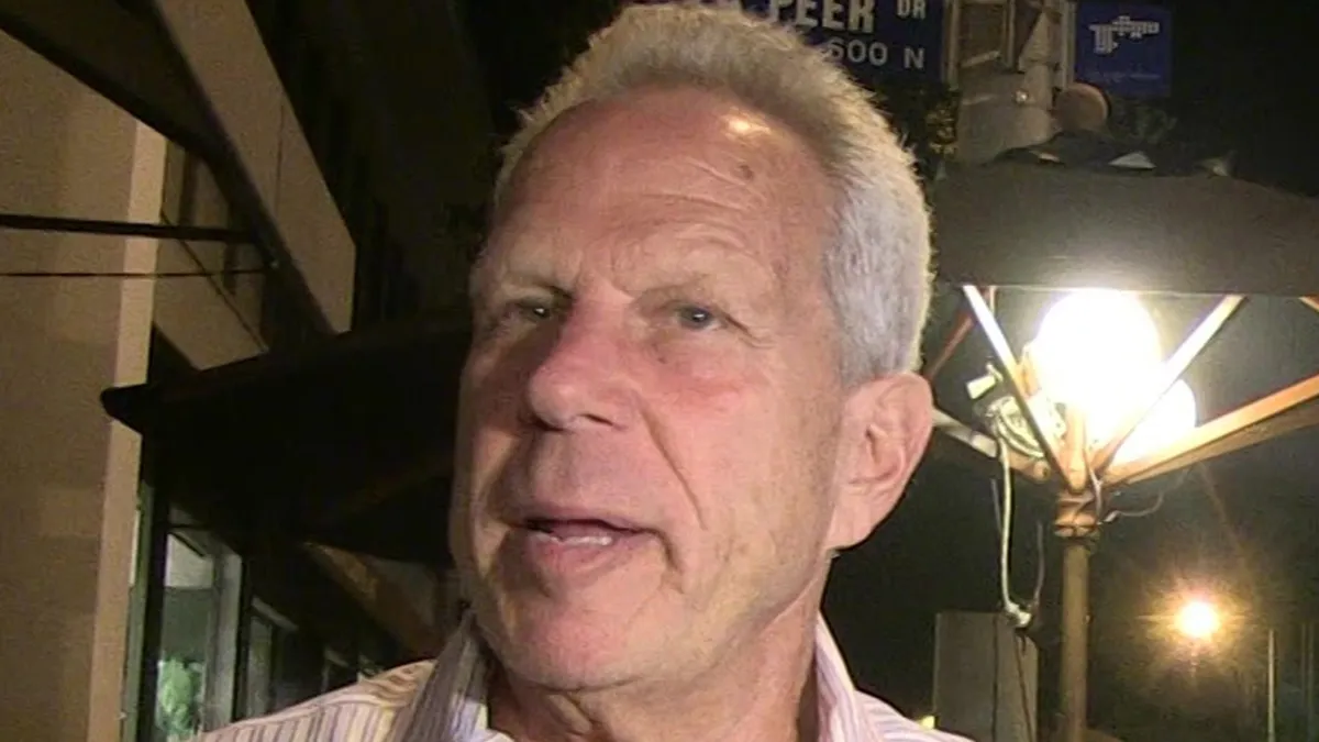 steve tisch — US news