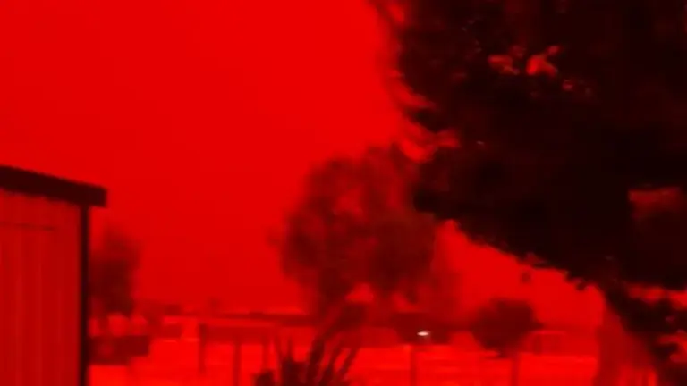 tropical cyclone narelle red sky — US news