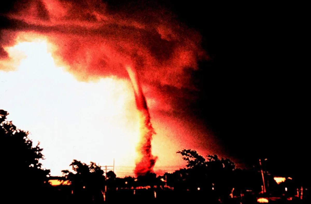 enid ok tornado — US news