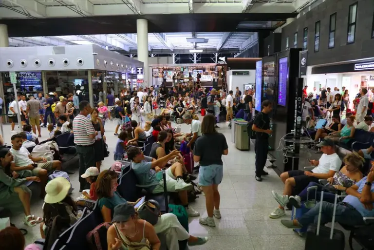 flight cancellation and delay — US news